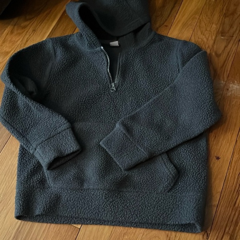 Old Navy fleece quarter zip hoodie perfect condition size is S 6/7 fit us 5/6.